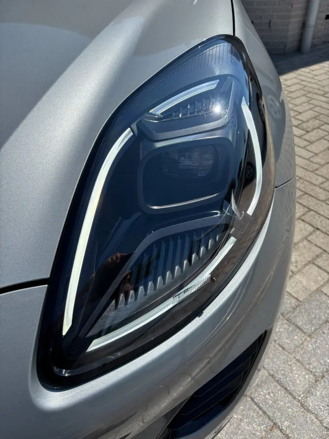 1.0 EcoBoost Titanium CAMERA / ACC / PDC / NAVI / WINTERPACK / WARNINGSYSTEM / LED / DODEHOEKSENSOREN / TWO-TONE