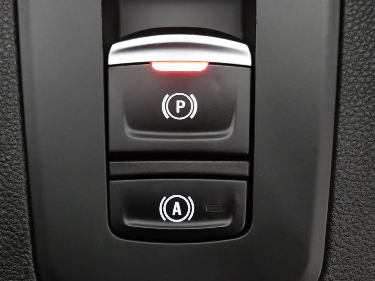 R110 Life Carshare 52 kWh KOOPBATTERIJ | Apple Carplay/Android Auto | Climate