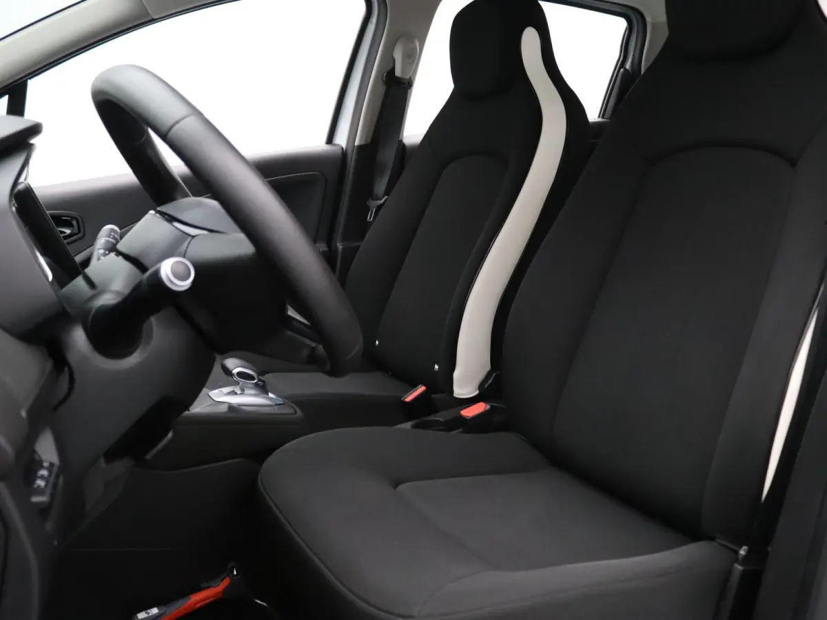 R110 Life Carshare 52 kWh KOOPBATTERIJ | Apple Carplay/Android Auto | Climate