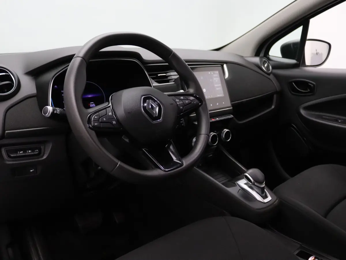 R110 Life Carshare 52 kWh KOOPBATTERIJ | Apple Carplay/Android Auto | Climate