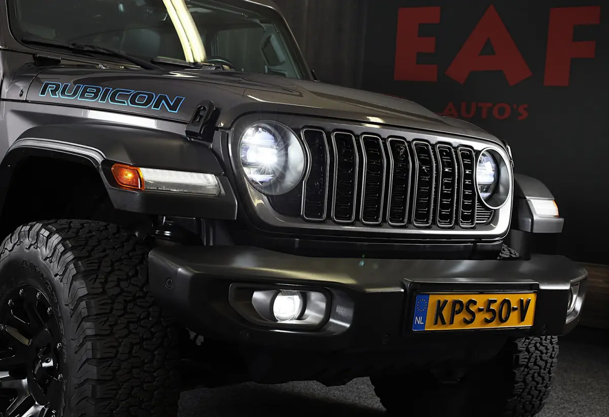 4xe 380 RUBICON Sky One Touch / Verhoogd / 360 Camera / Leder / Acc / Leder / Navi / Led / Pdc / 17 Inch