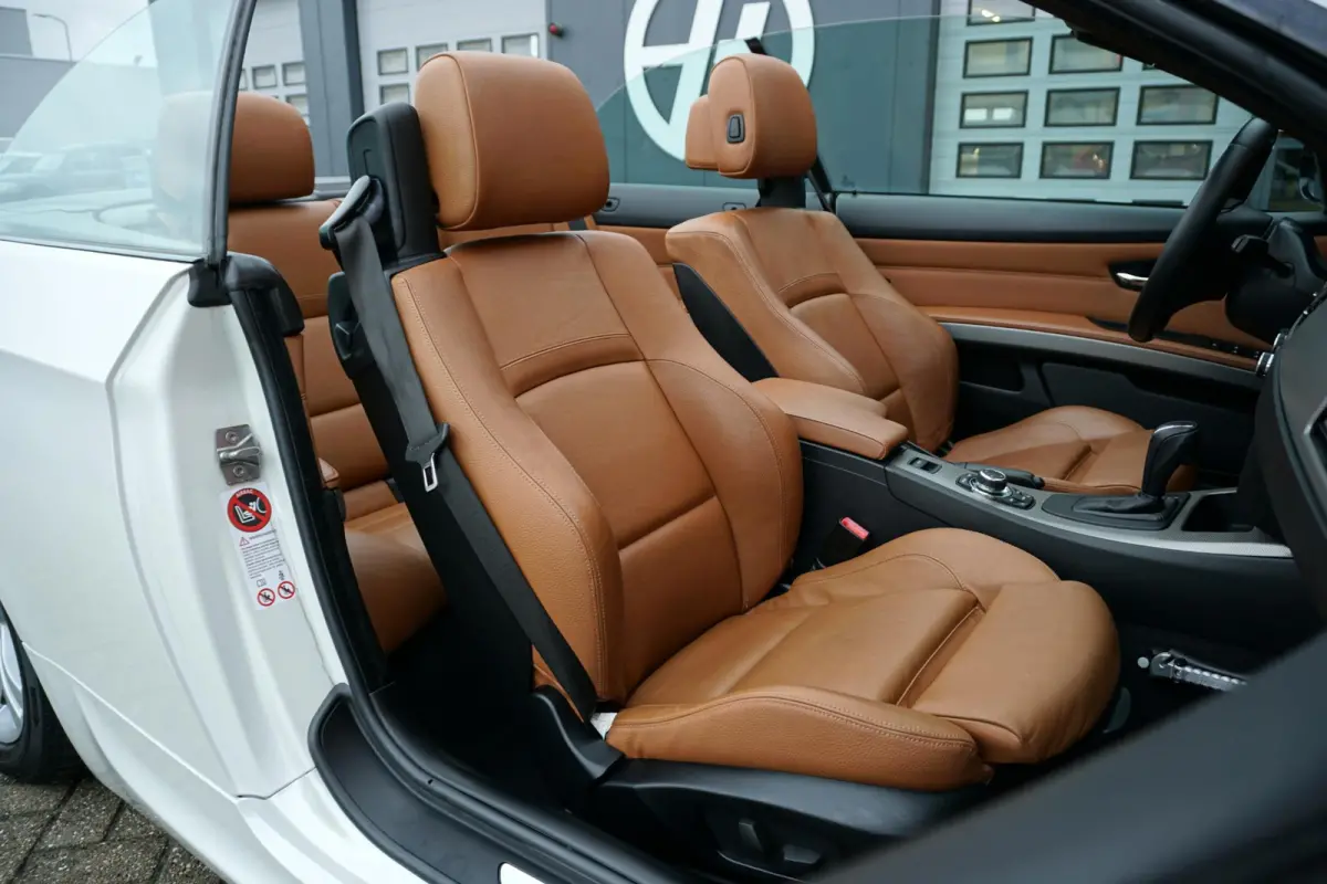 320i Exclusive M Sport * Dealer onderhouden * + SPORTSTOELEN / BI-XENON / BBS / STANDKACHEL