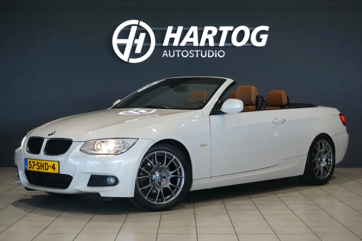 320i Exclusive M Sport * Dealer onderhouden * + SPORTSTOELEN / BI-XENON / BBS / STANDKACHEL