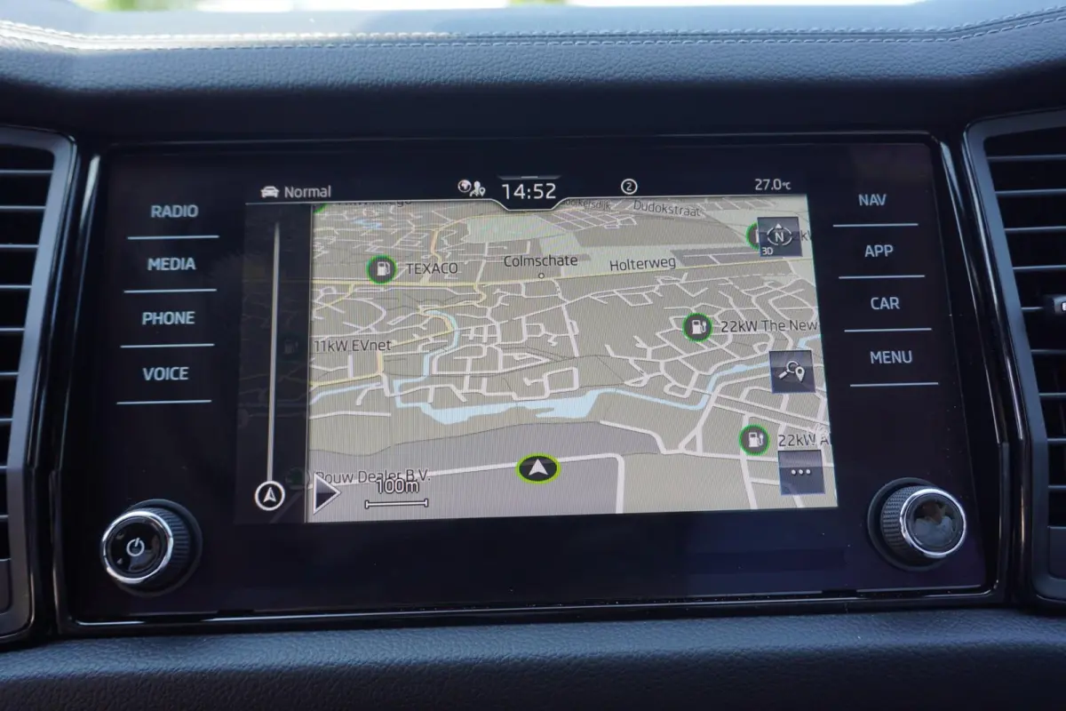 1.5 TSI 150pk DSG Sportline Business | Adaptive Cruise | Stoelverwarming | Trekhaak | LED Matrix
