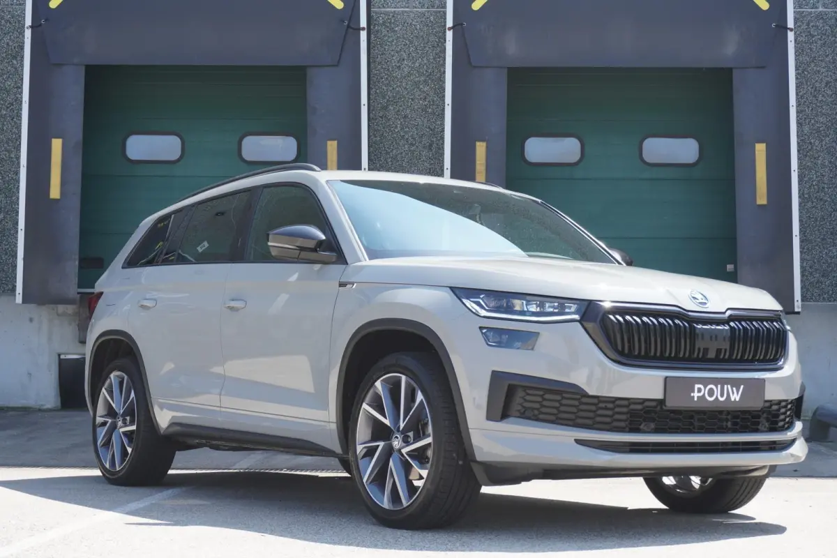1.5 TSI 150pk DSG Sportline Business | Adaptive Cruise | Stoelverwarming | Trekhaak | LED Matrix