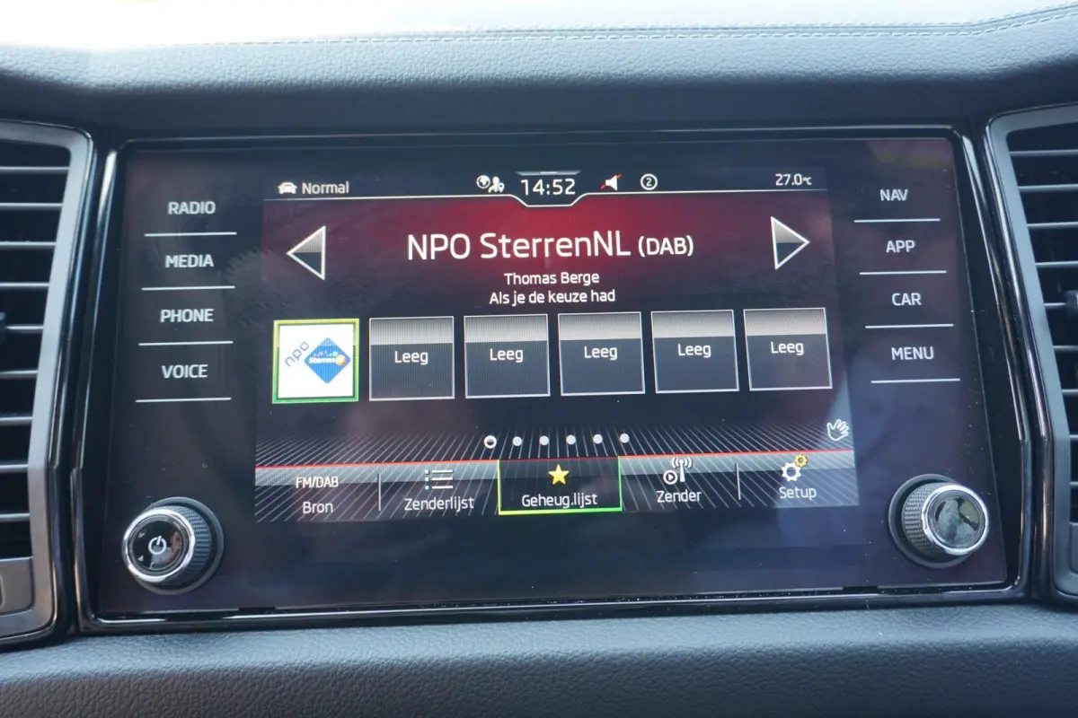 1.5 TSI 150pk DSG Sportline Business | Adaptive Cruise | Stoelverwarming | Trekhaak | LED Matrix