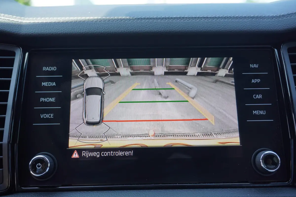 1.5 TSI 150pk DSG Sportline Business | Adaptive Cruise | Stoelverwarming | Trekhaak | LED Matrix