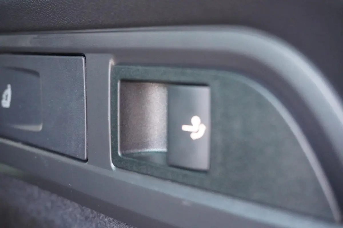 1.5 TSI 150pk DSG Sportline Business | Adaptive Cruise | Stoelverwarming | Trekhaak | LED Matrix