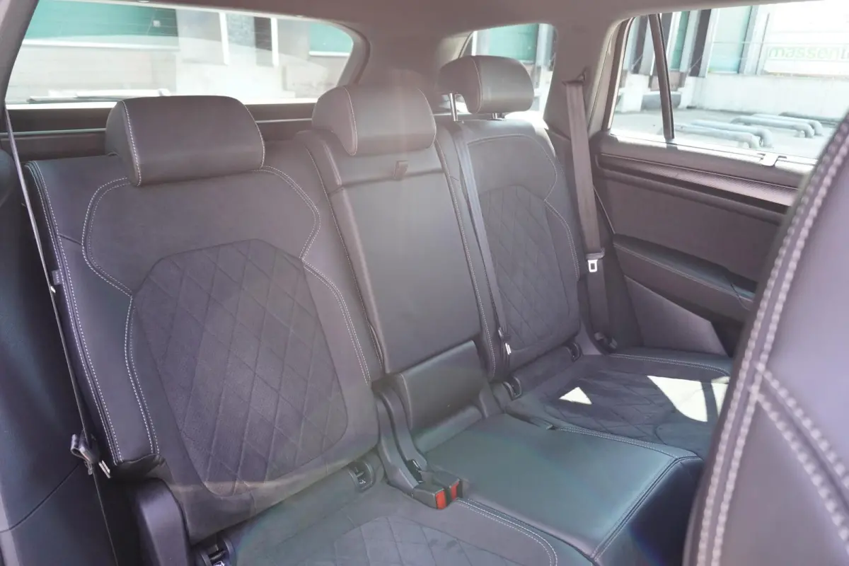 1.5 TSI 150pk DSG Sportline Business | Adaptive Cruise | Stoelverwarming | Trekhaak | LED Matrix