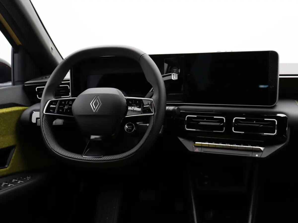 comfort range iconic cinq 52 kWh | Vijf jaar garantie | Stoel- en stuurwielverwarming | Blind spot warning |