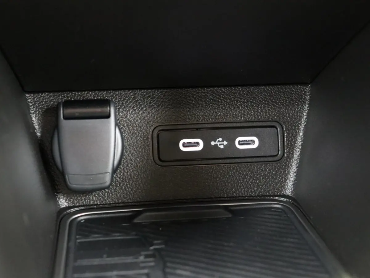 comfort range iconic cinq 52 kWh | Vijf jaar garantie | Stoel- en stuurwielverwarming | Blind spot warning |