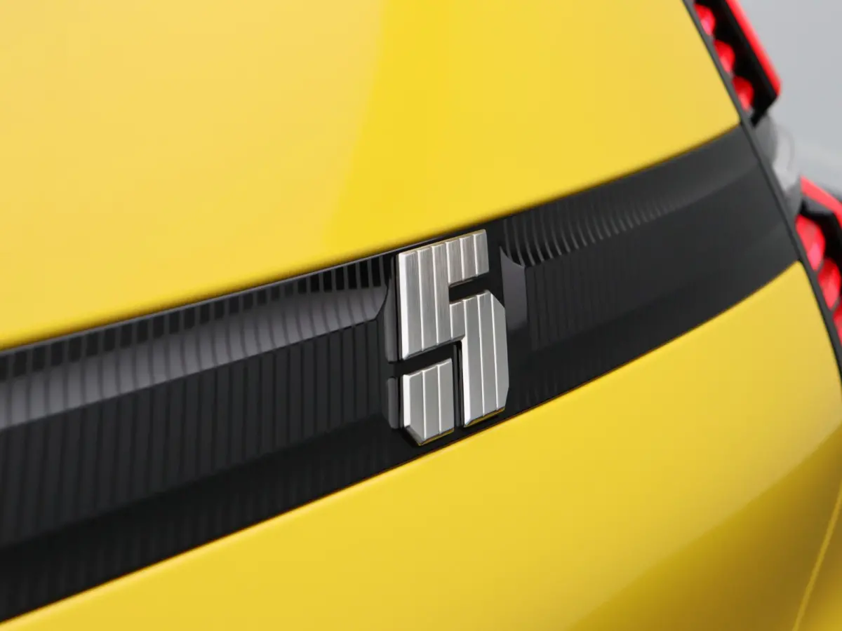 comfort range iconic cinq 52 kWh | Vijf jaar garantie | Stoel- en stuurwielverwarming | Blind spot warning |