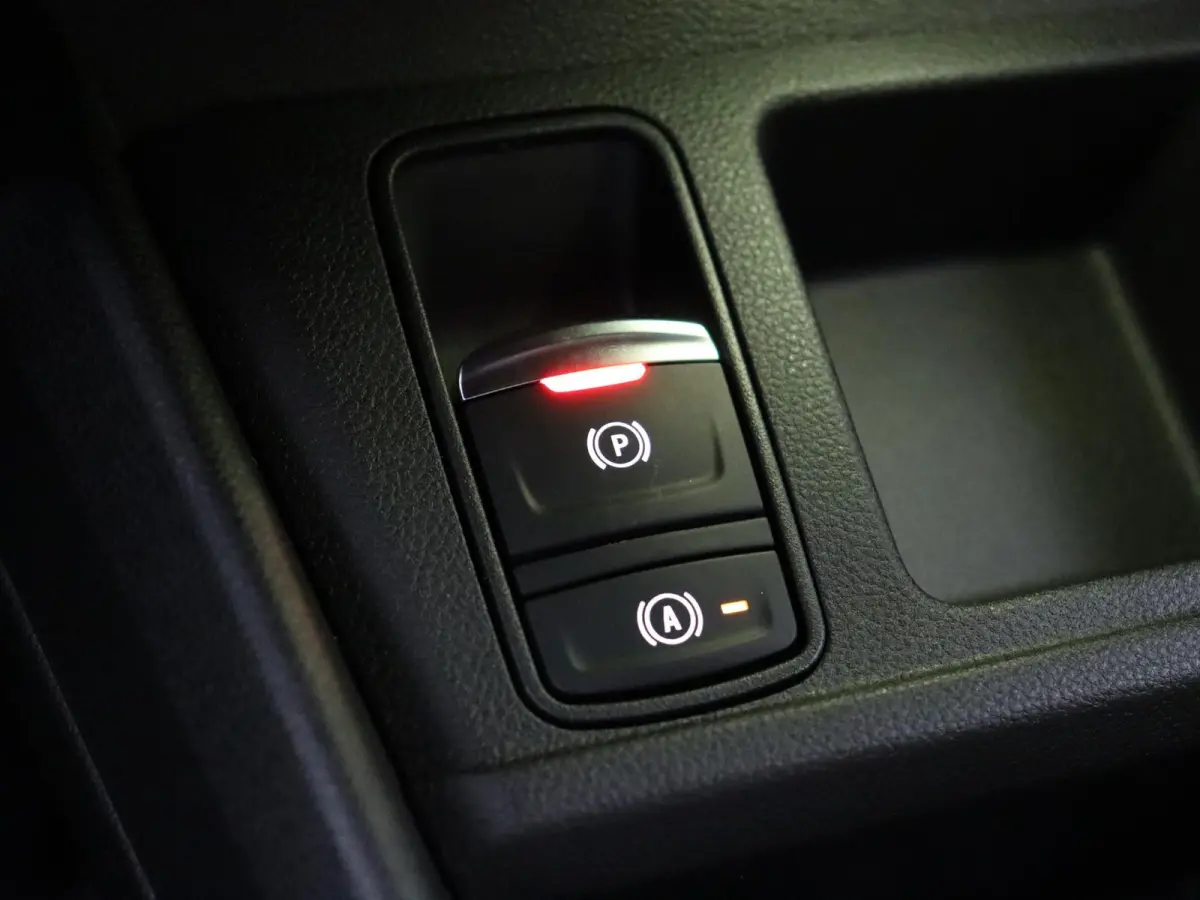 comfort range iconic cinq 52 kWh | Vijf jaar garantie | Stoel- en stuurwielverwarming | Blind spot warning |