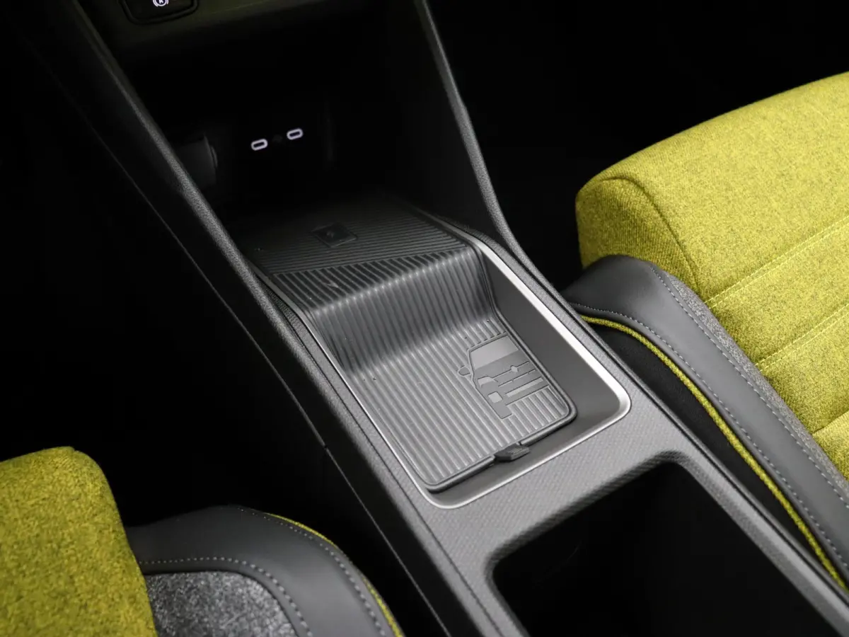 comfort range iconic cinq 52 kWh | Vijf jaar garantie | Stoel- en stuurwielverwarming | Blind spot warning |