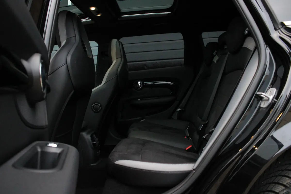 2.0 JCW ALL4 John Cooper Works PANO - HUD - KEYLESS