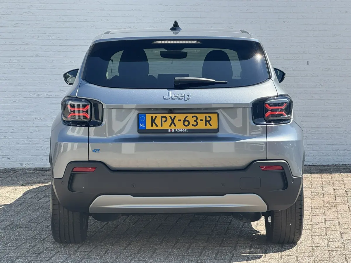 Summit 54 kWh SOH 96% Clima Camera Carplay Adaptive Cruise PDC voor en achter Half Leder