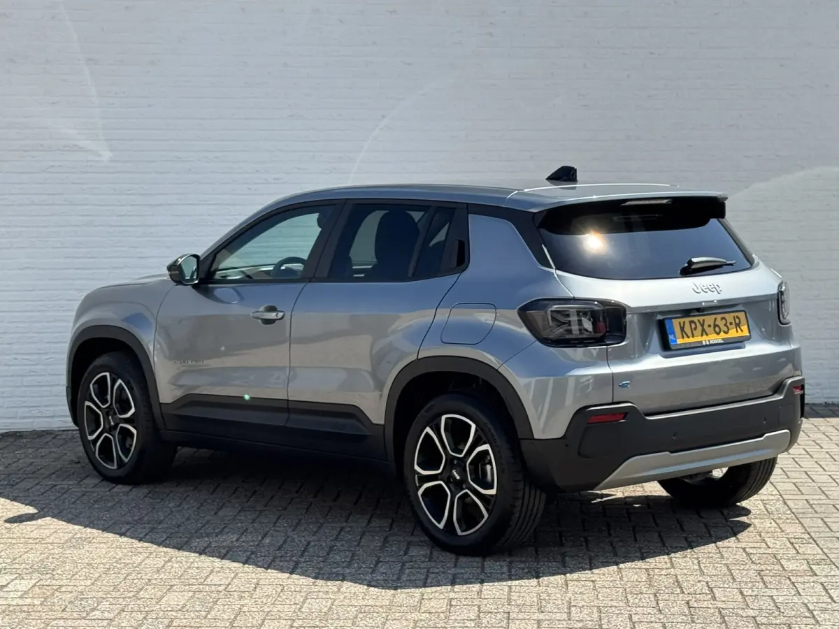 Summit 54 kWh SOH 96% Clima Camera Carplay Adaptive Cruise PDC voor en achter Half Leder
