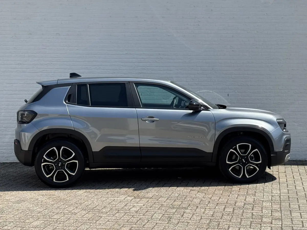 Summit 54 kWh SOH 96% Clima Camera Carplay Adaptive Cruise PDC voor en achter Half Leder