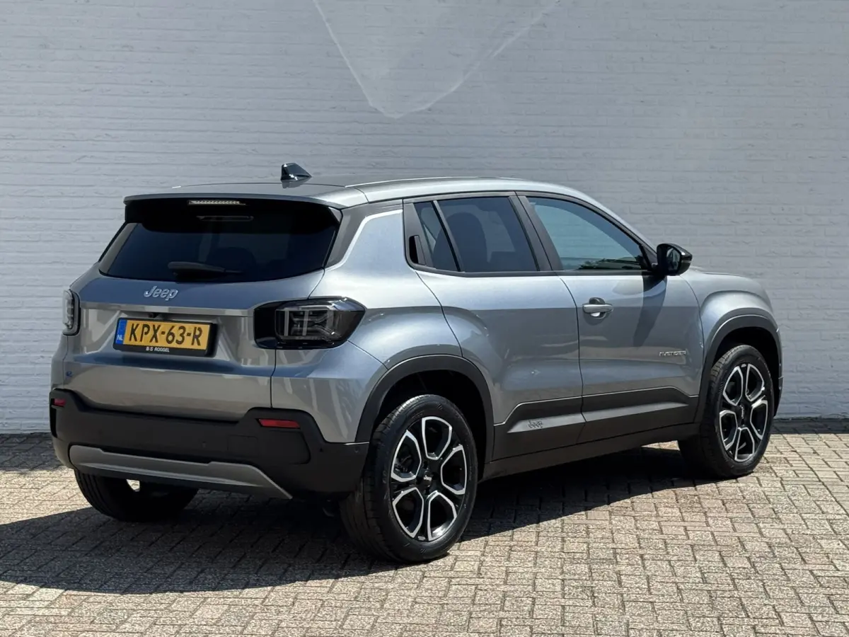 Summit 54 kWh SOH 96% Clima Camera Carplay Adaptive Cruise PDC voor en achter Half Leder