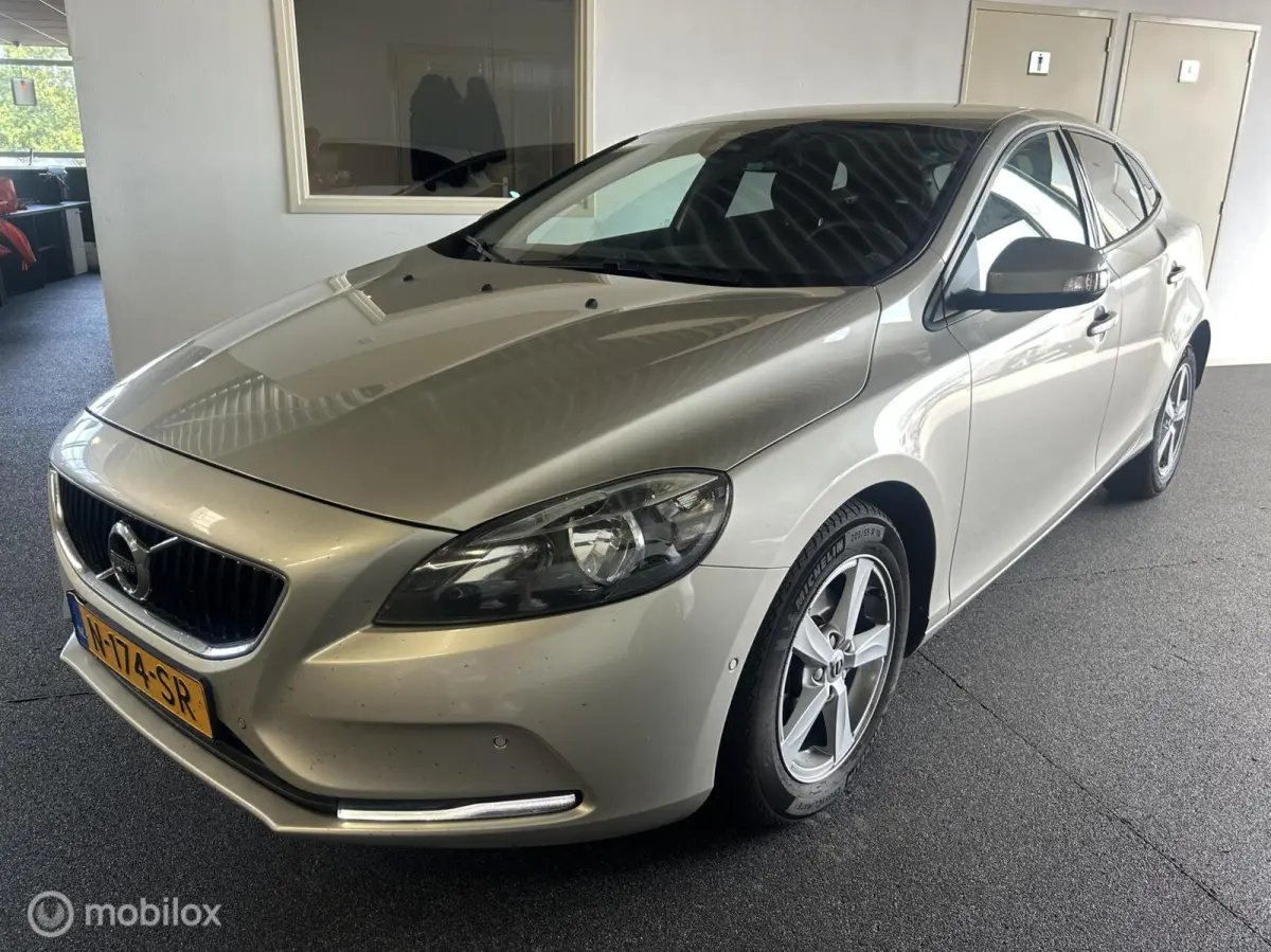 2.0 D2 [ excellent condition! ]