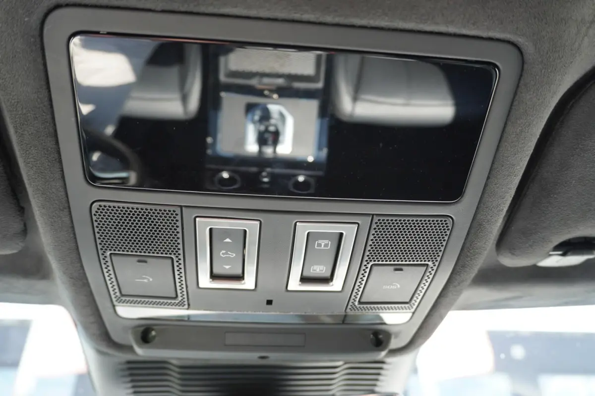 1.5 P300e PHEV AWD Autobiography | Voor + Achter Stoelverwarming | Trekhaak | Meridan Audio
