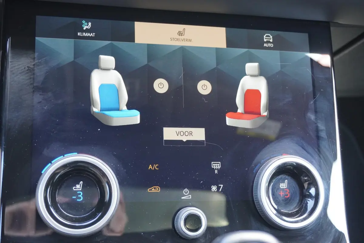 1.5 P300e PHEV AWD Autobiography | Voor + Achter Stoelverwarming | Trekhaak | Meridan Audio