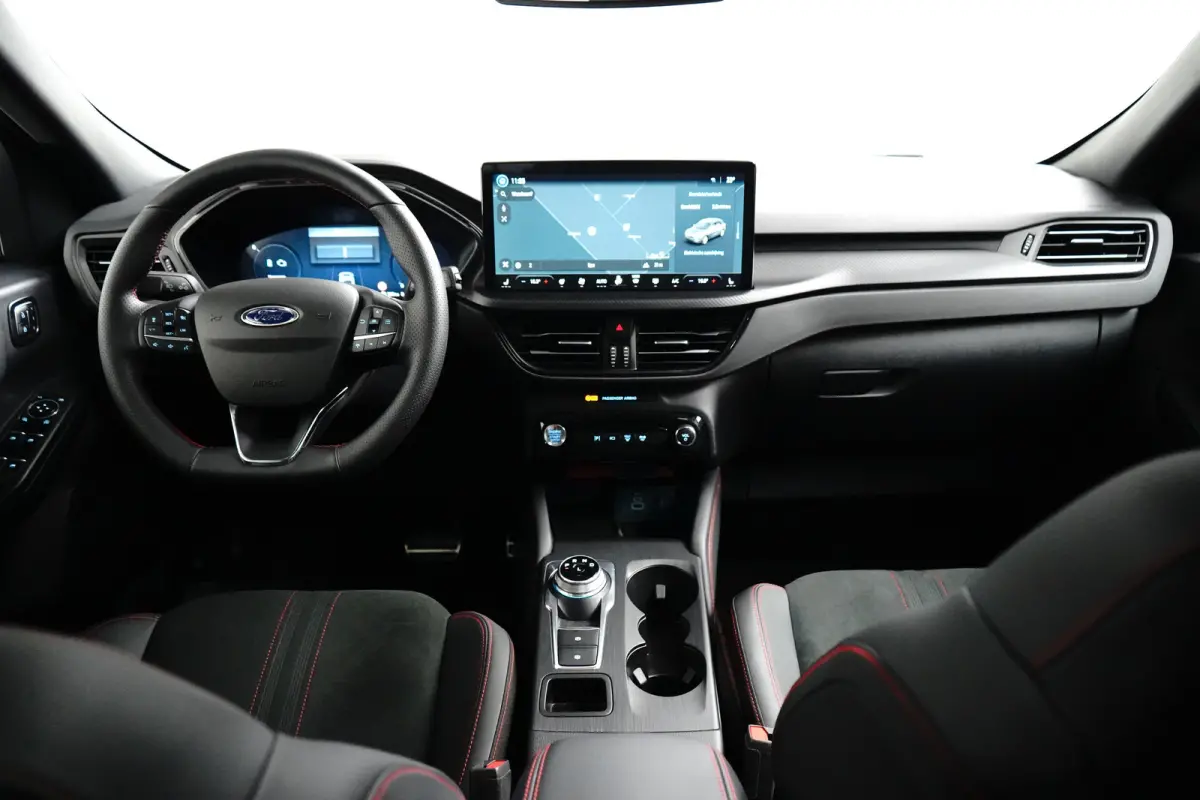 Plug-In Hybrid ST-Line X 243pk | Panoramadak | Winter Pack | Wegkl. Trekhaak | All Season |