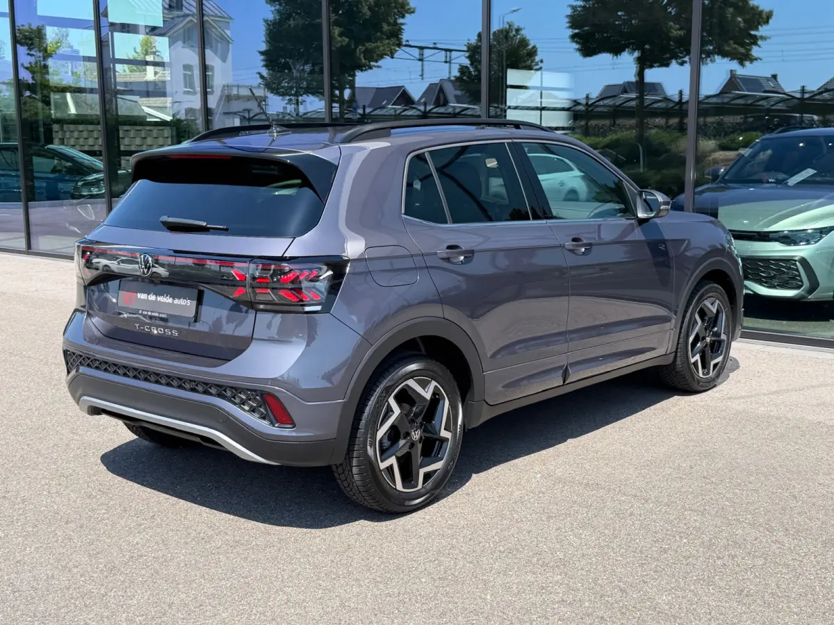 1.5 TSI 150pk DSG R-Line | Camera | Trekhaak | Navi | IQ light | Rijklaar incl. garantie