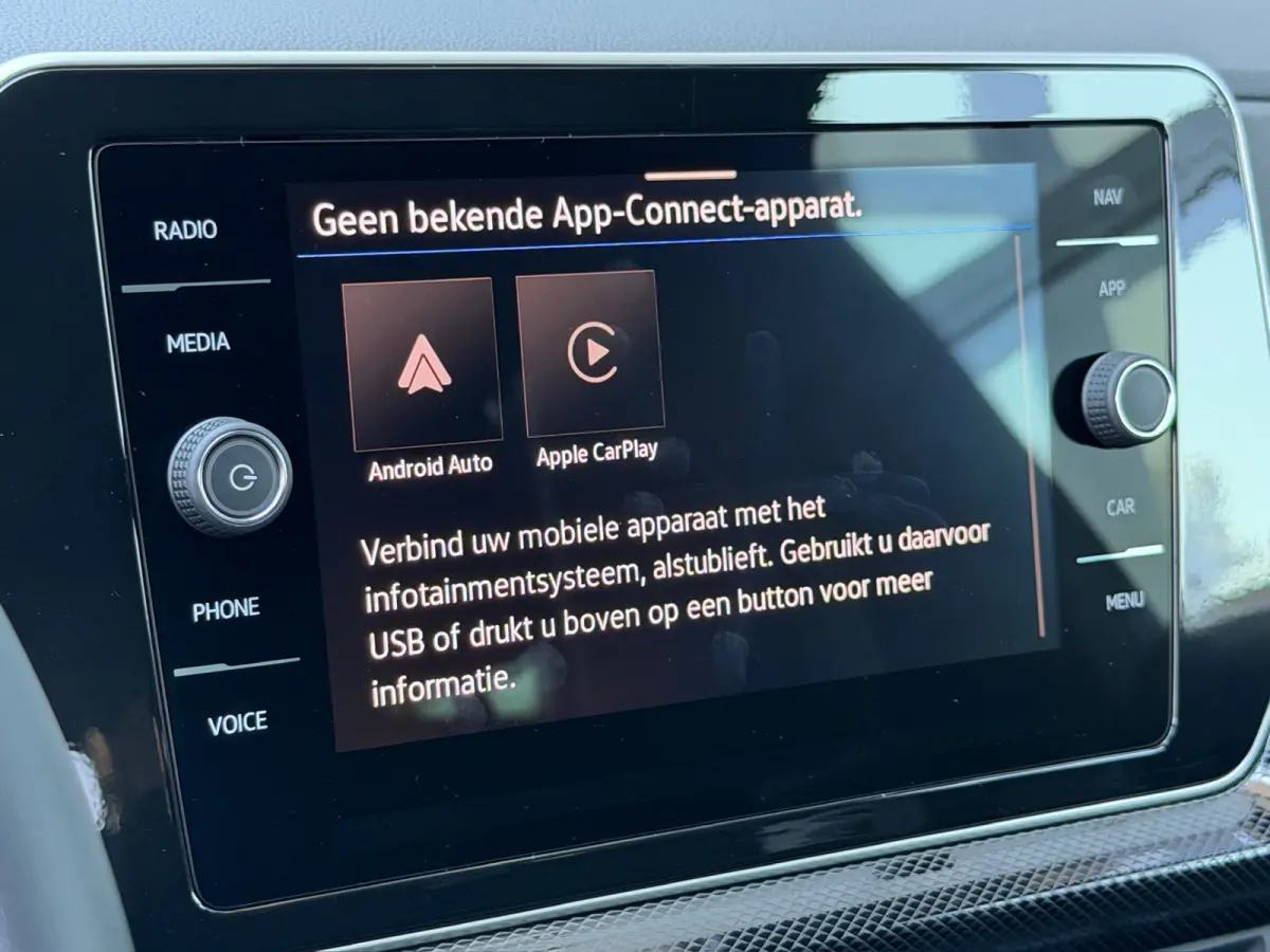1.5 TSI 150pk DSG R-Line | Camera | Trekhaak | Navi | IQ light | Rijklaar incl. garantie