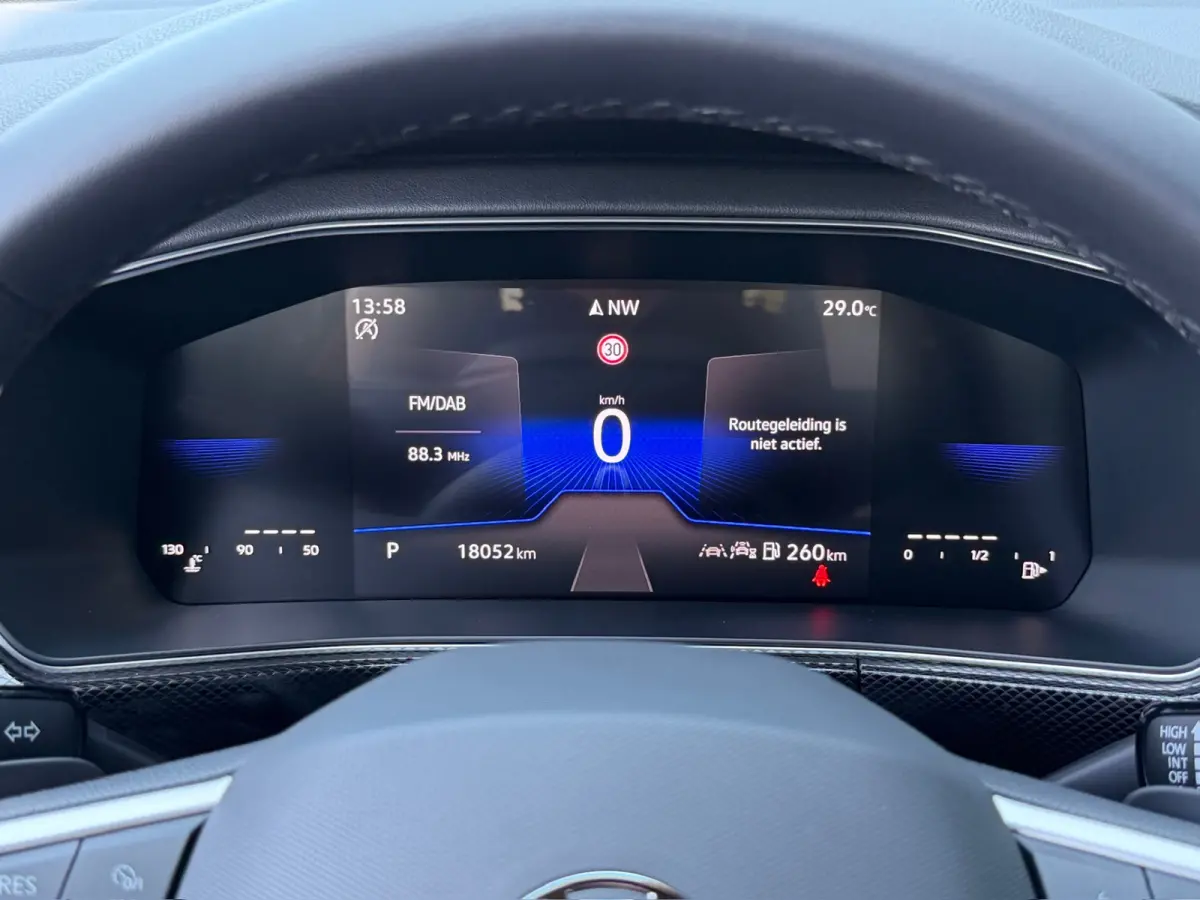 1.5 TSI 150pk DSG R-Line | Camera | Trekhaak | Navi | IQ light | Rijklaar incl. garantie