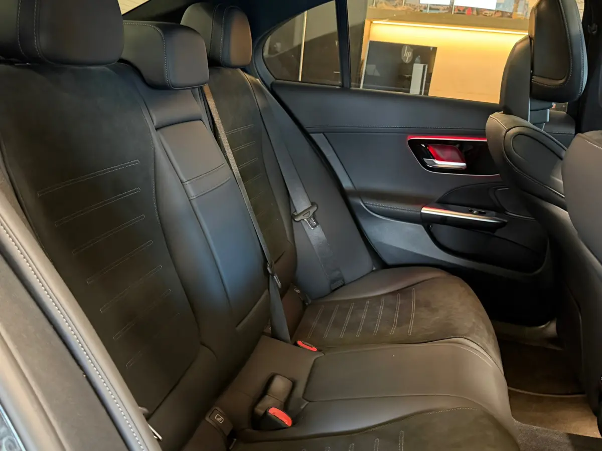 300 e AMG Night Pano Memory 360Cam. Headup