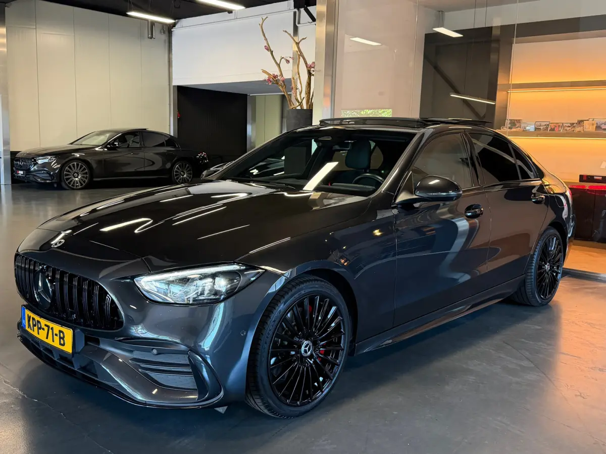 300 e AMG Night Pano Memory 360Cam. Headup