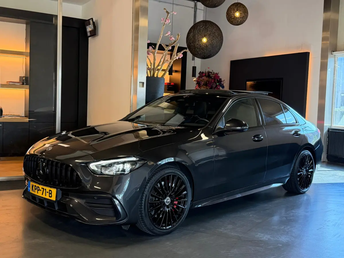 300 e AMG Night Pano Memory 360Cam. Headup