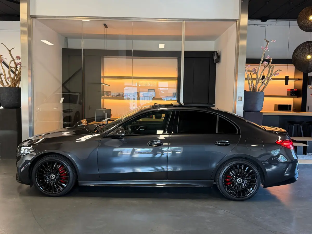 300 e AMG Night Pano Memory 360Cam. Headup