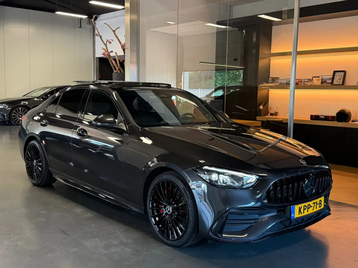 300 e AMG Night Pano Memory 360Cam. Headup
