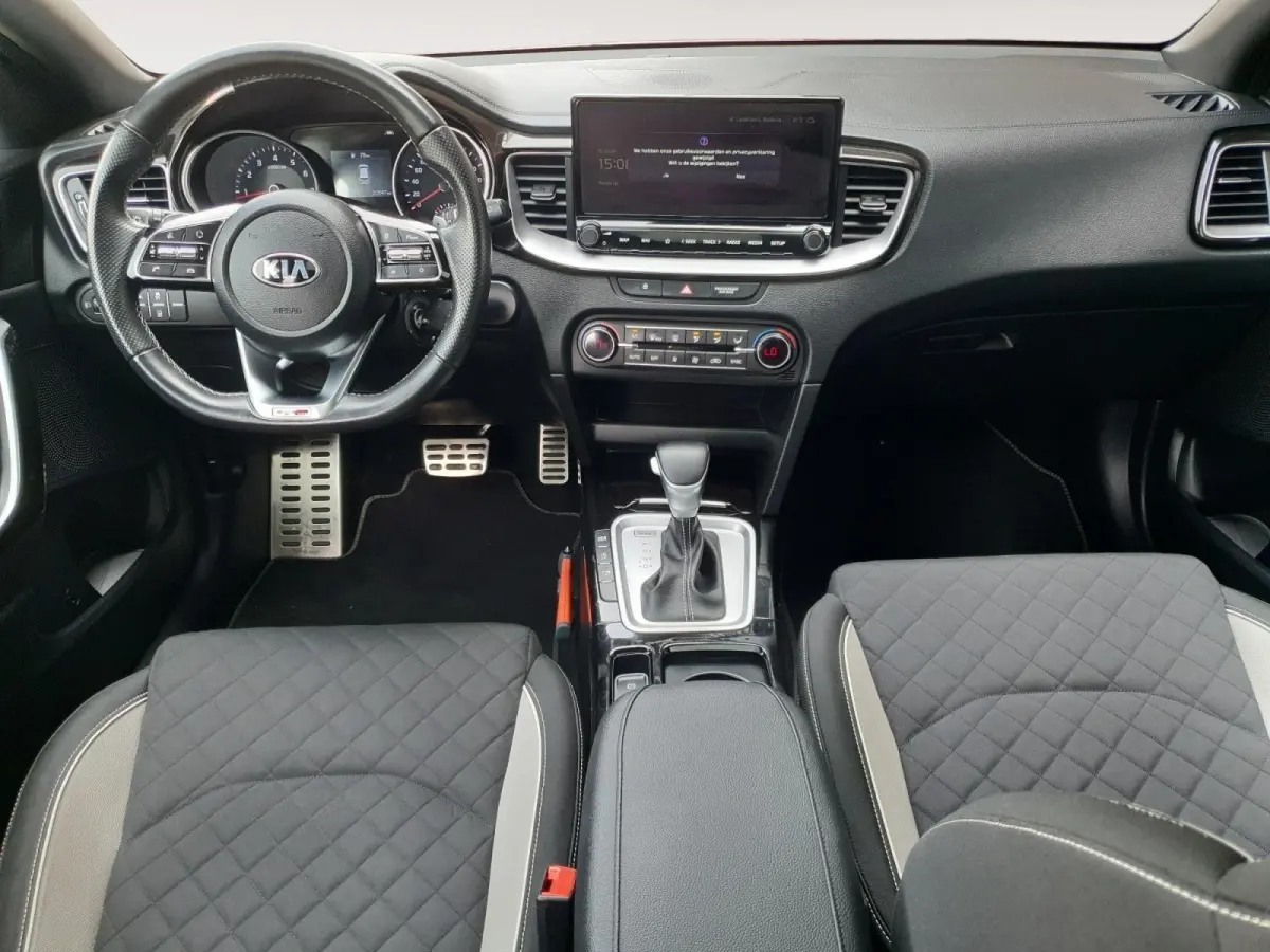 1.5T 160 pk GT-Line Edition | Panorama schuifdak | Navigatie | Camera | Apple Carplay \ Android auto | Cruise control | Climate control |