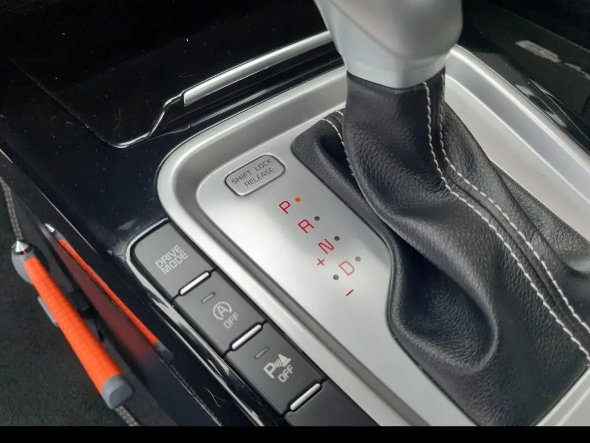 1.5T 160 pk GT-Line Edition | Panorama schuifdak | Navigatie | Camera | Apple Carplay \ Android auto | Cruise control | Climate control |