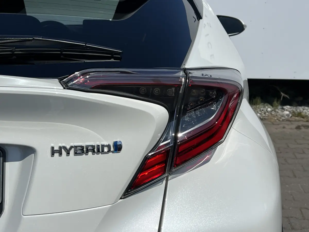 1.8 Hybrid Team D | Premium LED | ACC | Camera | Navi