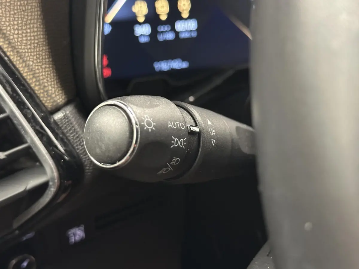 1.2 PureTech Business AUTOMAAT CRUISE CARPLAY CLIMATE