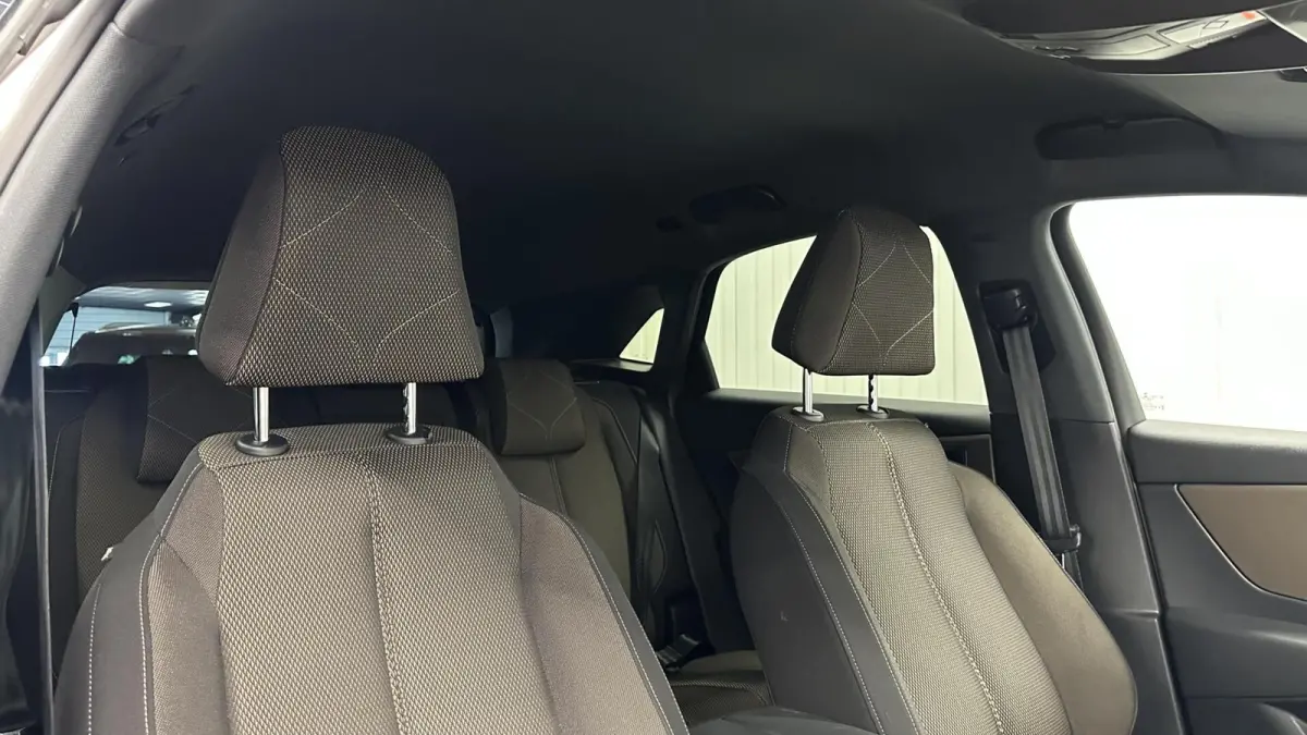 1.2 PureTech Business AUTOMAAT CRUISE CARPLAY CLIMATE