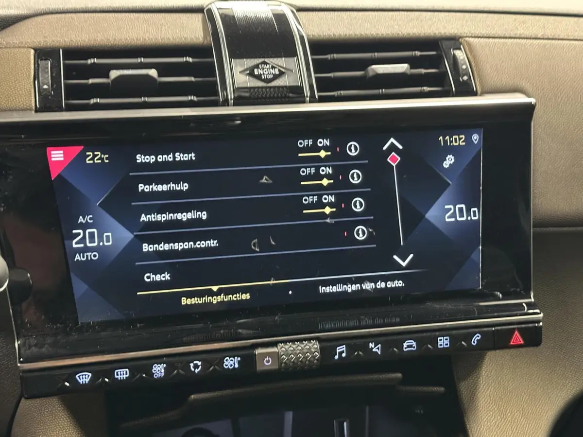 1.2 PureTech Business AUTOMAAT CRUISE CARPLAY CLIMATE