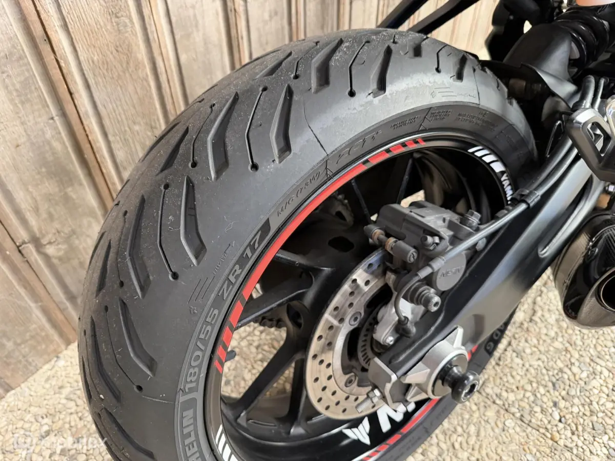 / Akrapovic / Puig / Led / fabrieksgarantie