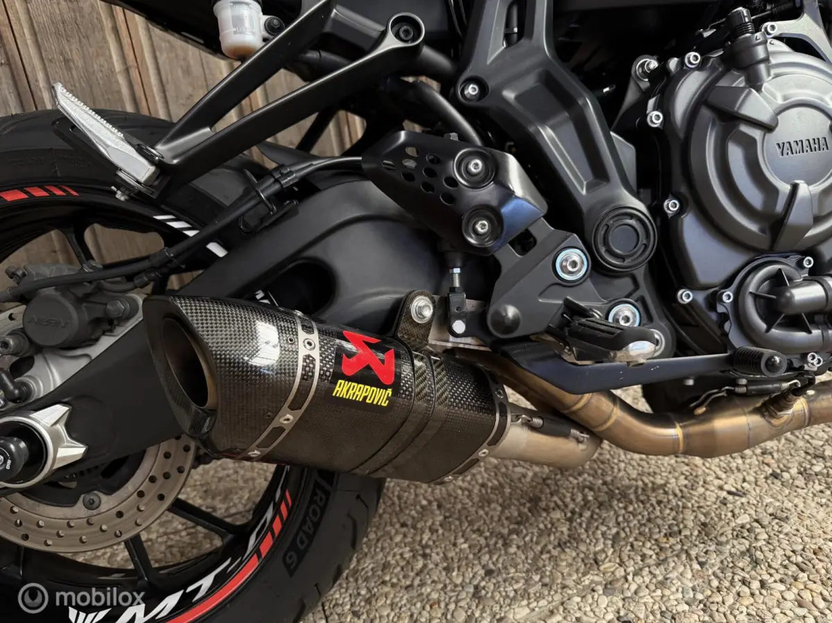 / Akrapovic / Puig / Led / fabrieksgarantie