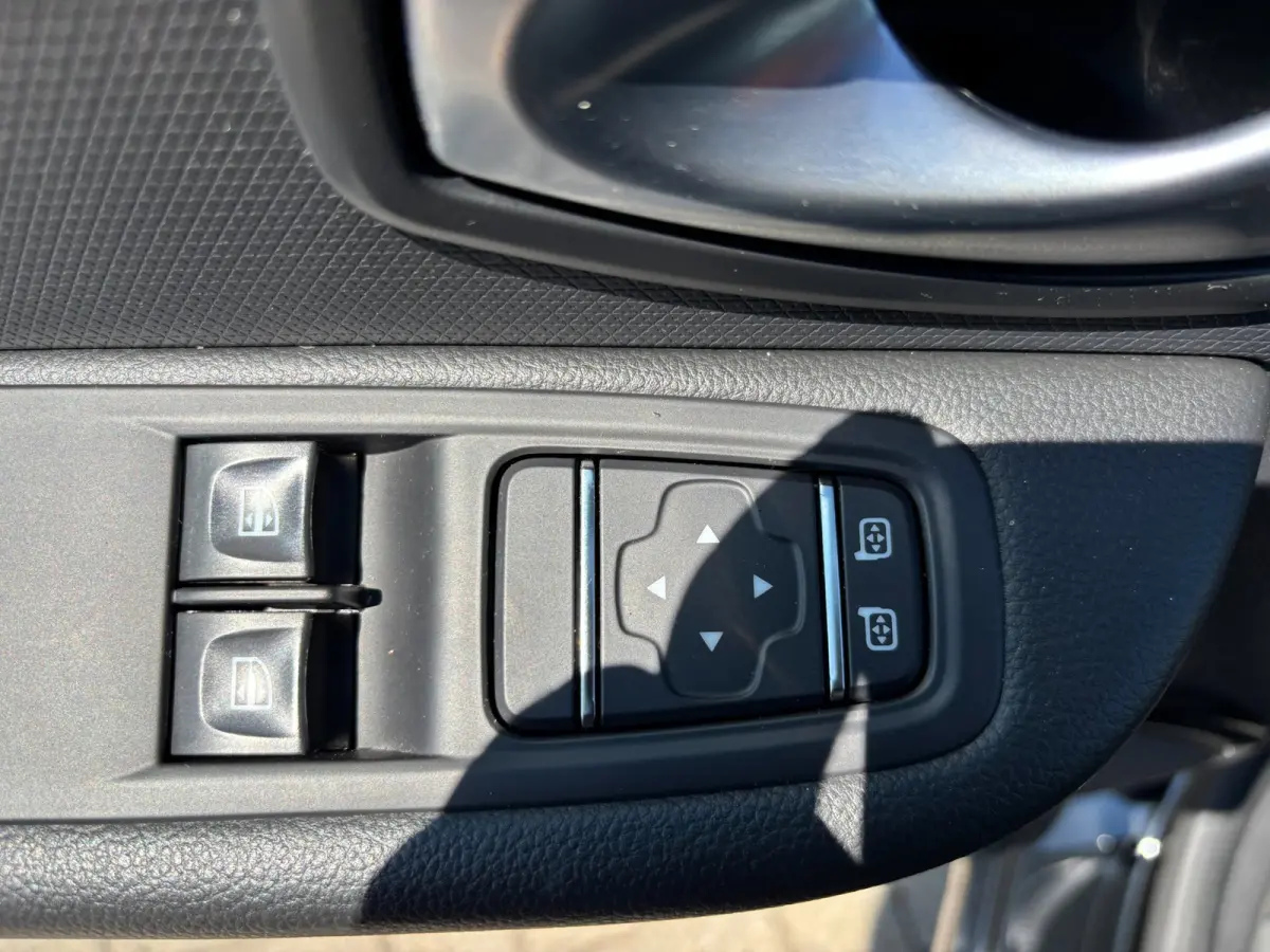 0.9 TCe Zen/ NAVI / AIRCO / LMV / 4-SEIZOENENBANDEN