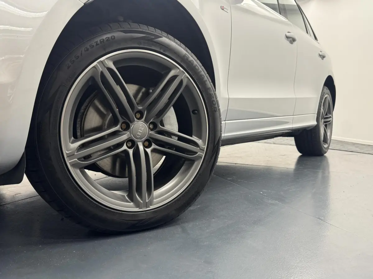 3.0 TFSI Quattro S-Line Automaat-Trekhaak-Navigatie-Cr.contr-Clima-Leder-Stoelverwarming-Parkeersensoren-LED-Lm20''velgen-Elek.Klep