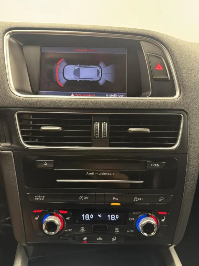 3.0 TFSI Quattro S-Line Automaat-Trekhaak-Navigatie-Cr.contr-Clima-Leder-Stoelverwarming-Parkeersensoren-LED-Lm20''velgen-Elek.Klep