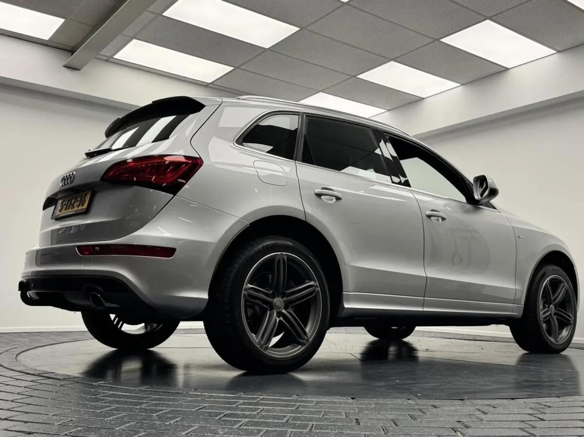 3.0 TFSI Quattro S-Line Automaat-Trekhaak-Navigatie-Cr.contr-Clima-Leder-Stoelverwarming-Parkeersensoren-LED-Lm20''velgen-Elek.Klep