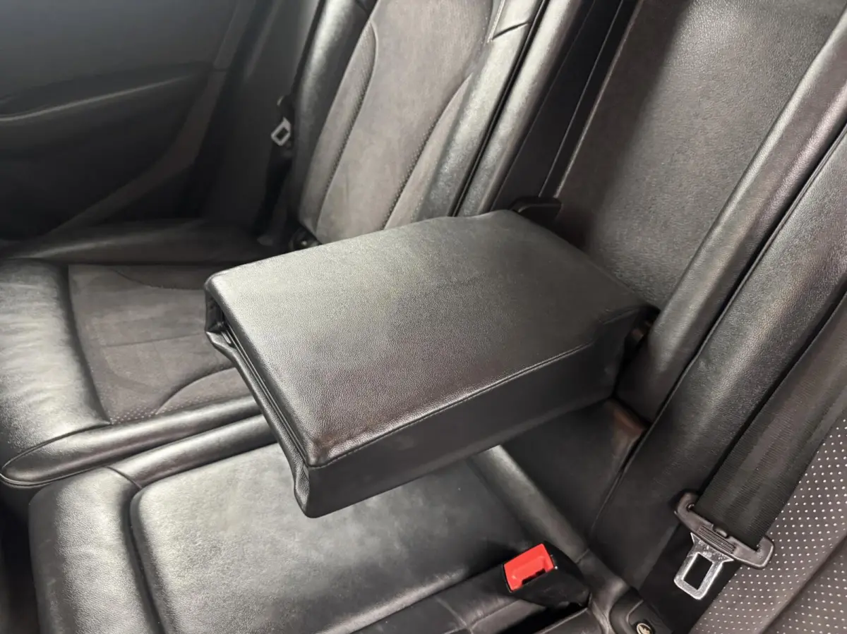 3.0 TFSI Quattro S-Line Automaat-Trekhaak-Navigatie-Cr.contr-Clima-Leder-Stoelverwarming-Parkeersensoren-LED-Lm20''velgen-Elek.Klep