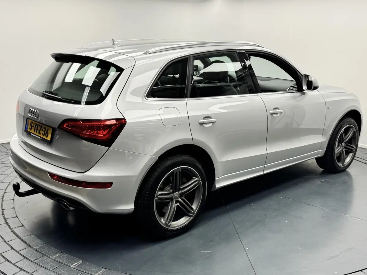 3.0 TFSI Quattro S-Line Automaat-Trekhaak-Navigatie-Cr.contr-Clima-Leder-Stoelverwarming-Parkeersensoren-LED-Lm20''velgen-Elek.Klep