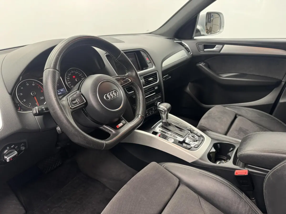 3.0 TFSI Quattro S-Line Automaat-Trekhaak-Navigatie-Cr.contr-Clima-Leder-Stoelverwarming-Parkeersensoren-LED-Lm20''velgen-Elek.Klep
